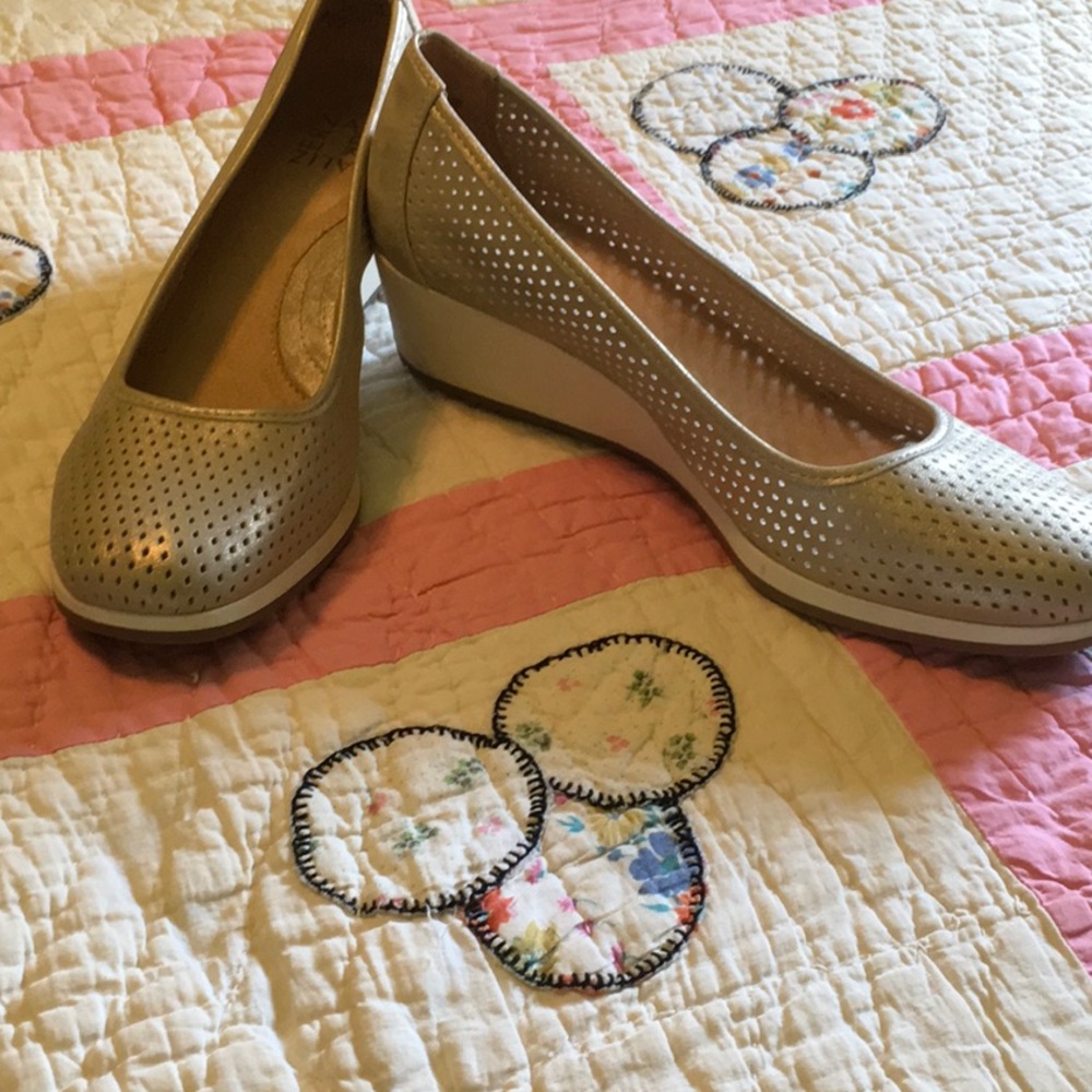 Women shoes